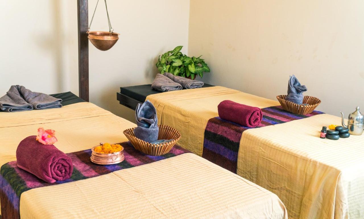 Hotel Tradition & Spa Катманду Экстерьер фото