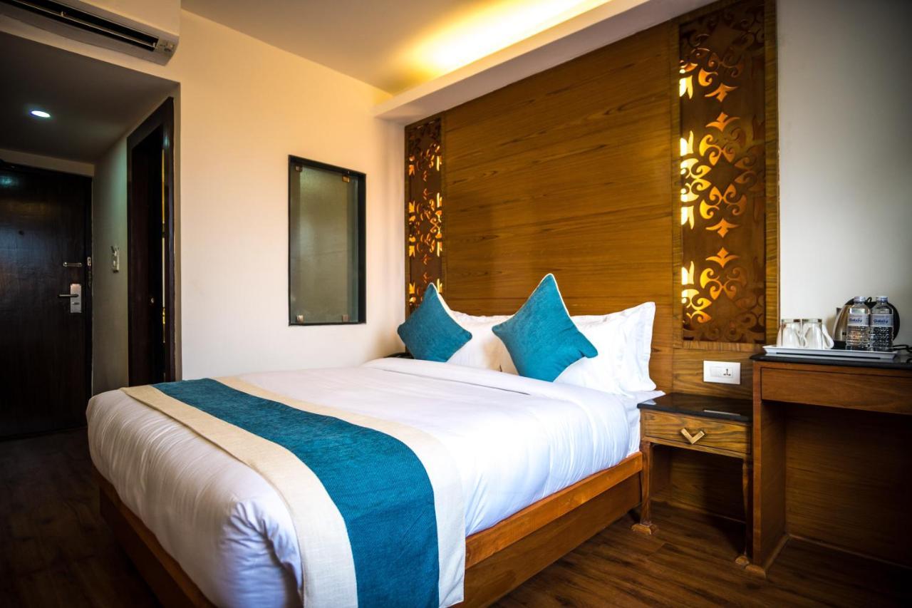 Hotel Tradition & Spa Катманду Экстерьер фото